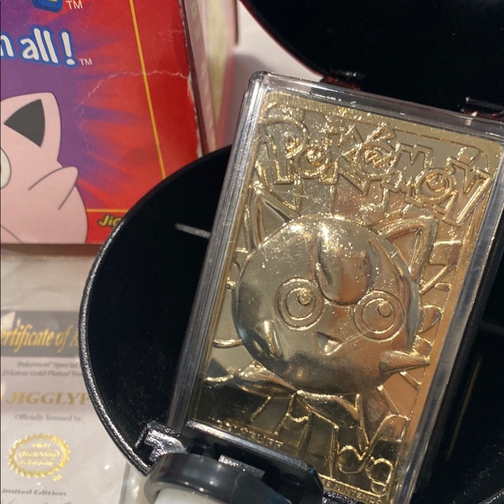 Pokemon Jigglypuff 23k Gold plated Card with Pokeball Case